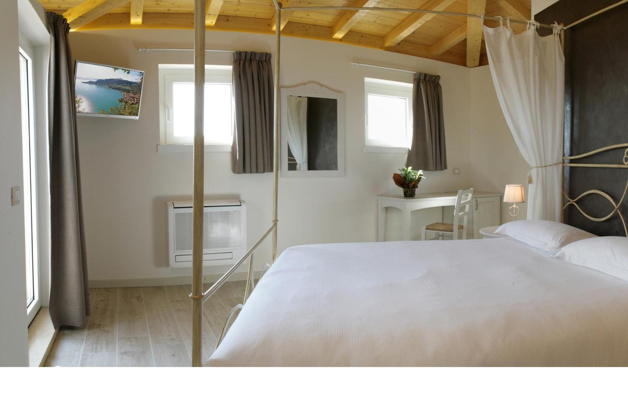 Bed and Breakfast Relais Colle San Giorgio Bardolino Habitación foto