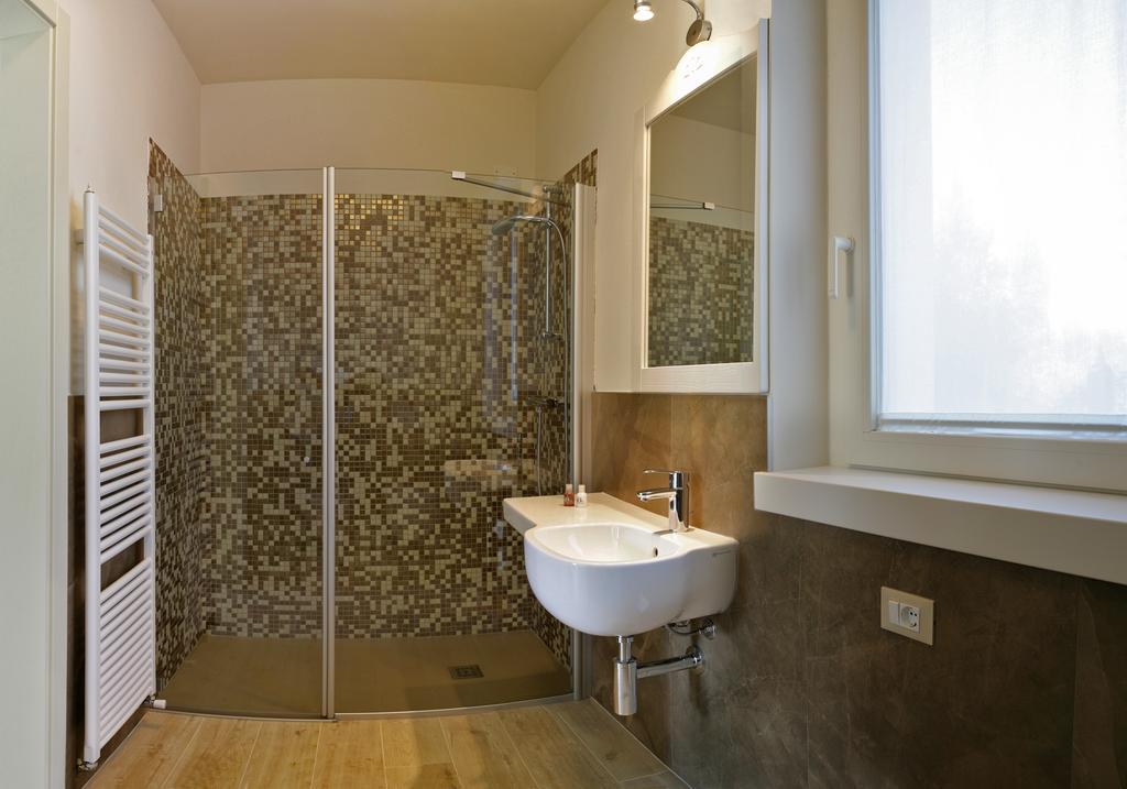 Bed and Breakfast Relais Colle San Giorgio Bardolino Habitación foto